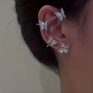 DAISY EXCUISITE RHINESTONE BUTTERFLY EAR WRAPS NWOT